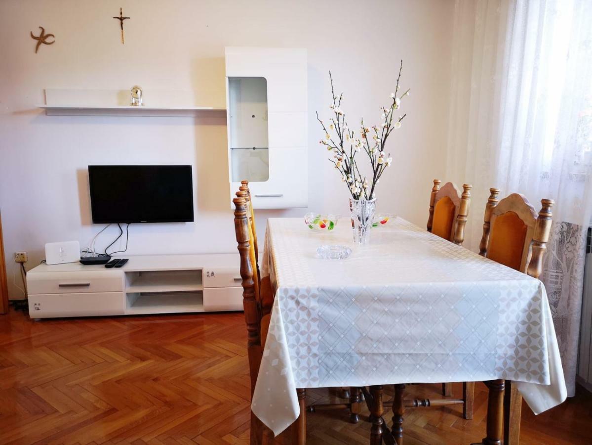 Naomi'S Sunshine Appartement Cres Buitenkant foto