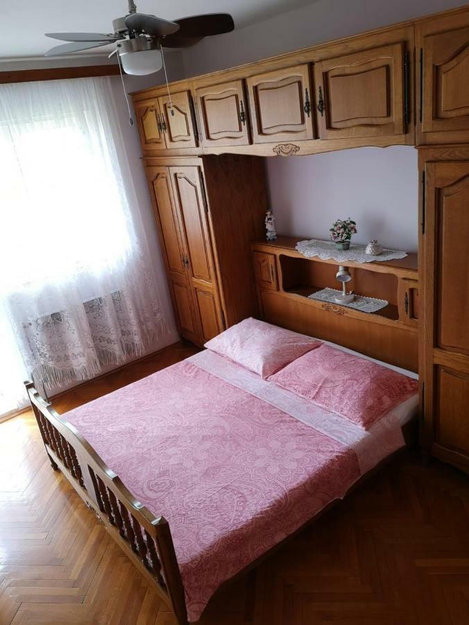 Naomi'S Sunshine Appartement Cres Buitenkant foto