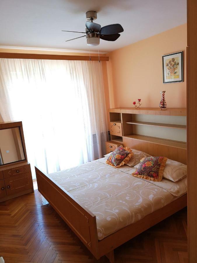 Naomi'S Sunshine Appartement Cres Buitenkant foto