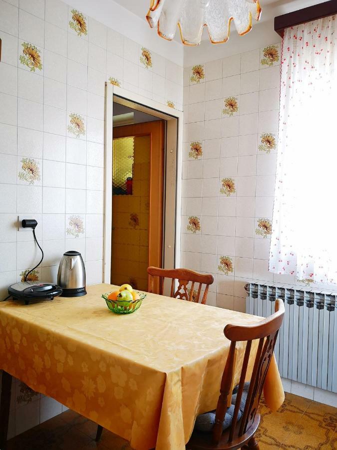Naomi'S Sunshine Appartement Cres Buitenkant foto