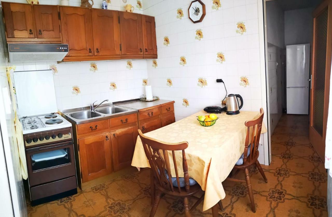 Naomi'S Sunshine Appartement Cres Buitenkant foto